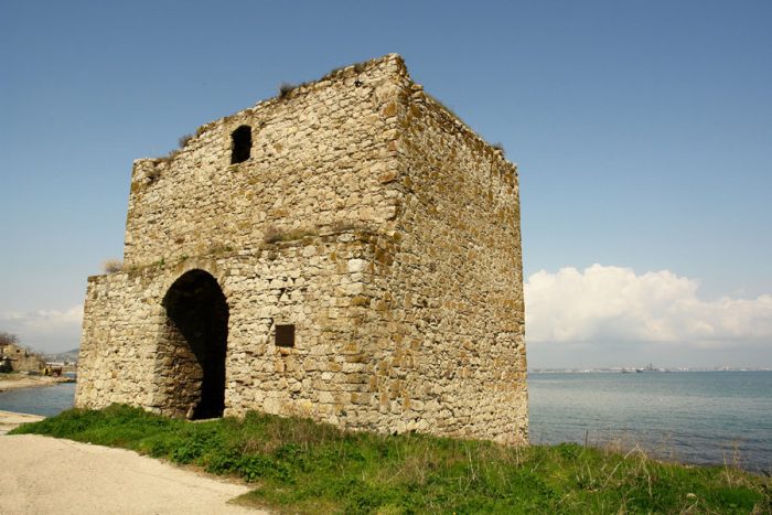 Генуэзская крепость Феодосия адрес