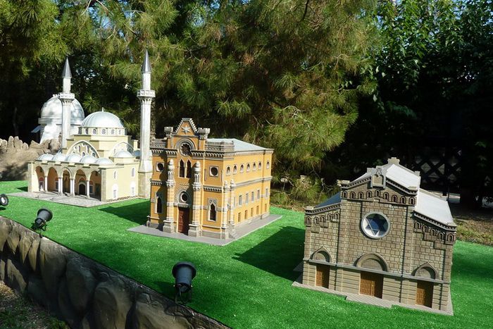 Парк Крым в миниатюре в Евпатории 