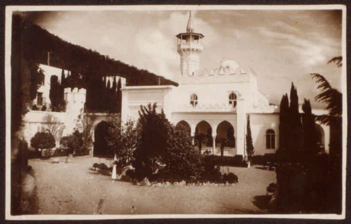 дворец Кичкинэ 